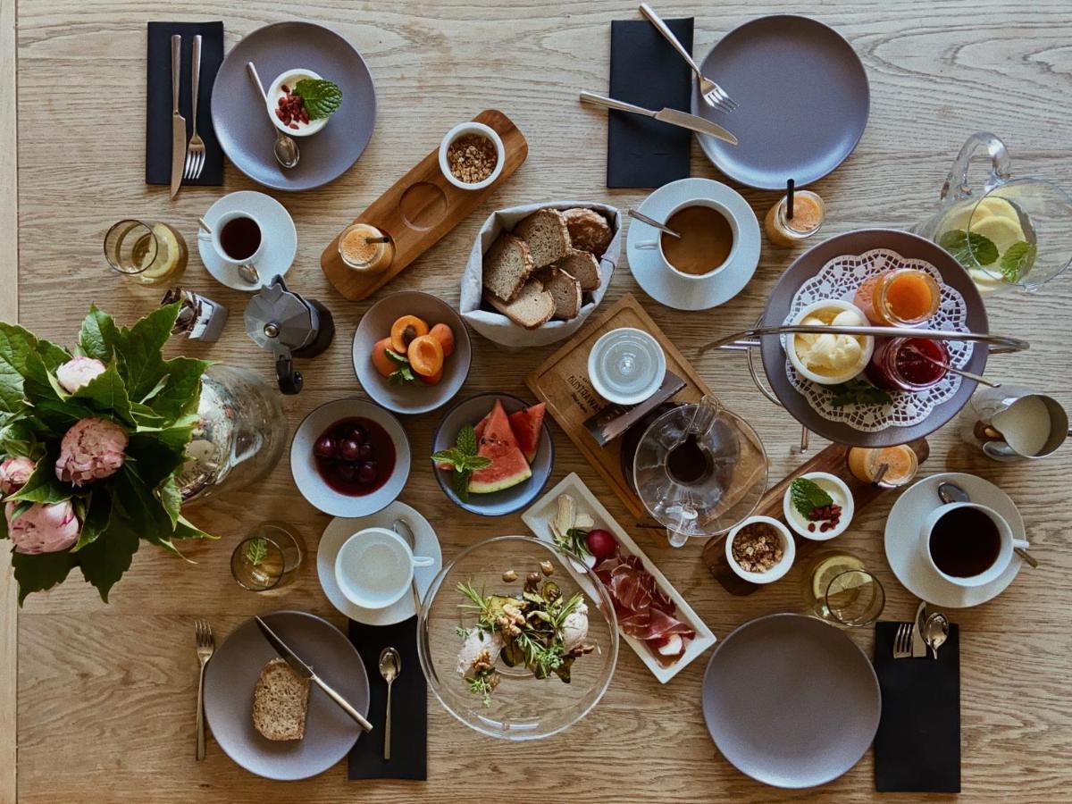 Apartmenthotel Ritterhof Suites & Breakfast Schenna Bagian luar foto