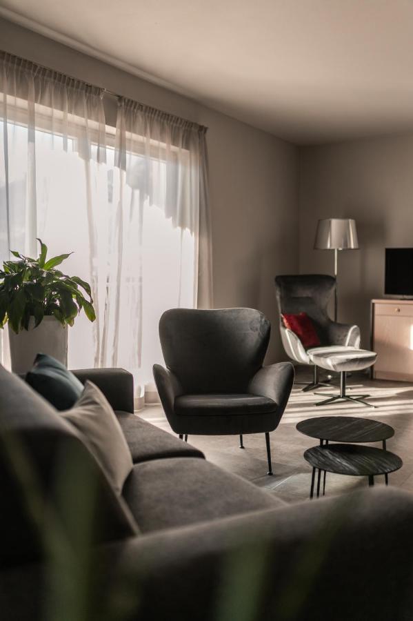 Apartmenthotel Ritterhof Suites & Breakfast Schenna Bagian luar foto