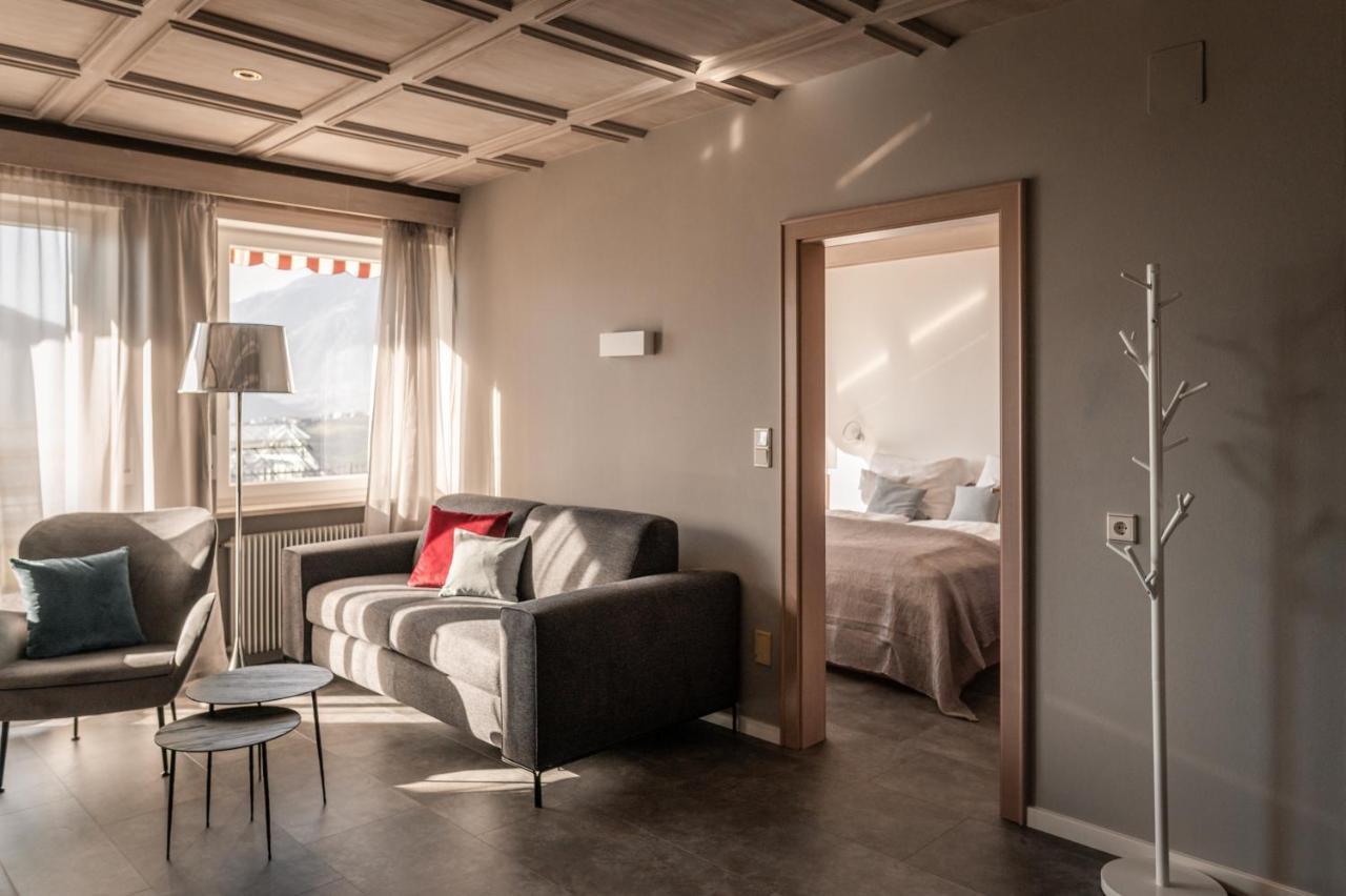 Apartmenthotel Ritterhof Suites & Breakfast Schenna Bagian luar foto