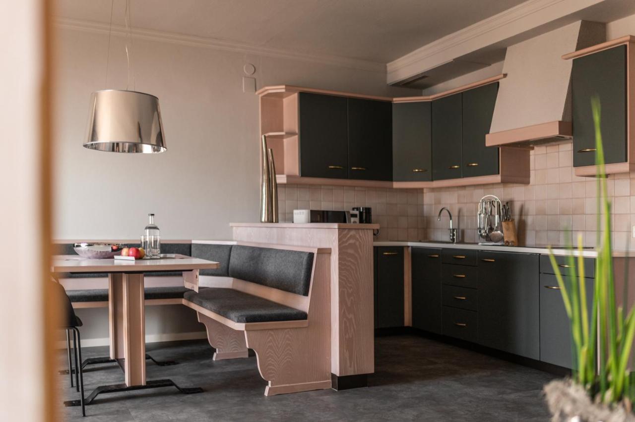 Apartmenthotel Ritterhof Suites & Breakfast Schenna Bagian luar foto