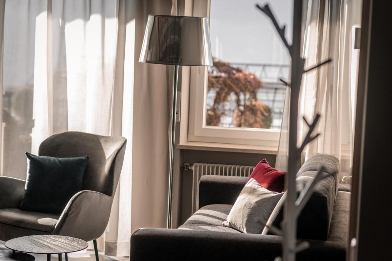 Apartmenthotel Ritterhof Suites & Breakfast Schenna Bagian luar foto